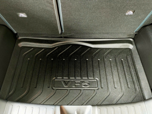 Có Nên Mua Cốp Phụ Cho Xe VinFast VF5 Không? (Đánh Giá Thực Tế)